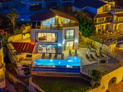Villa Ata
